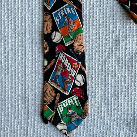 Vintage 1992 Baseball Addiction 100% Silk Black Men Tie - Picture 6 of 9